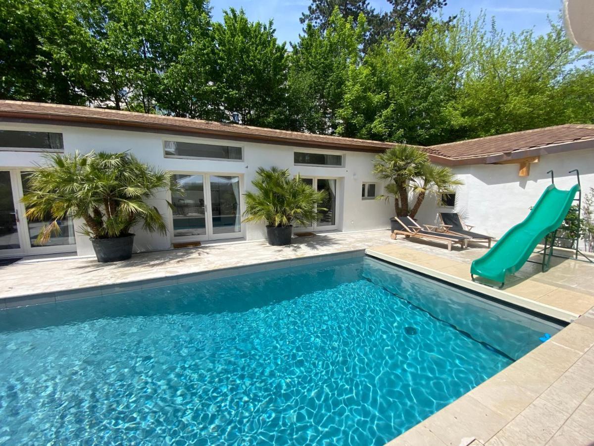 Mont-blanc Poolhouse Villa Ginebra